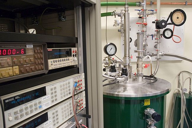 量子電阻測量中的二級電阻標準